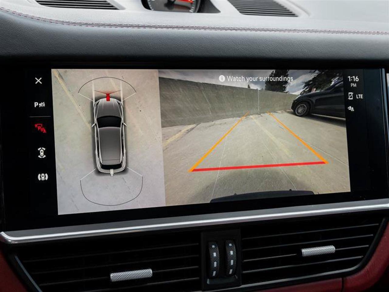 2023 Porsche Cayenne Base Photo