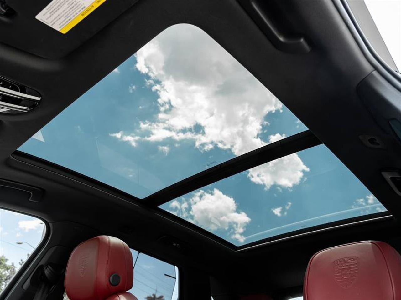 2023 Porsche Cayenne Base Photo