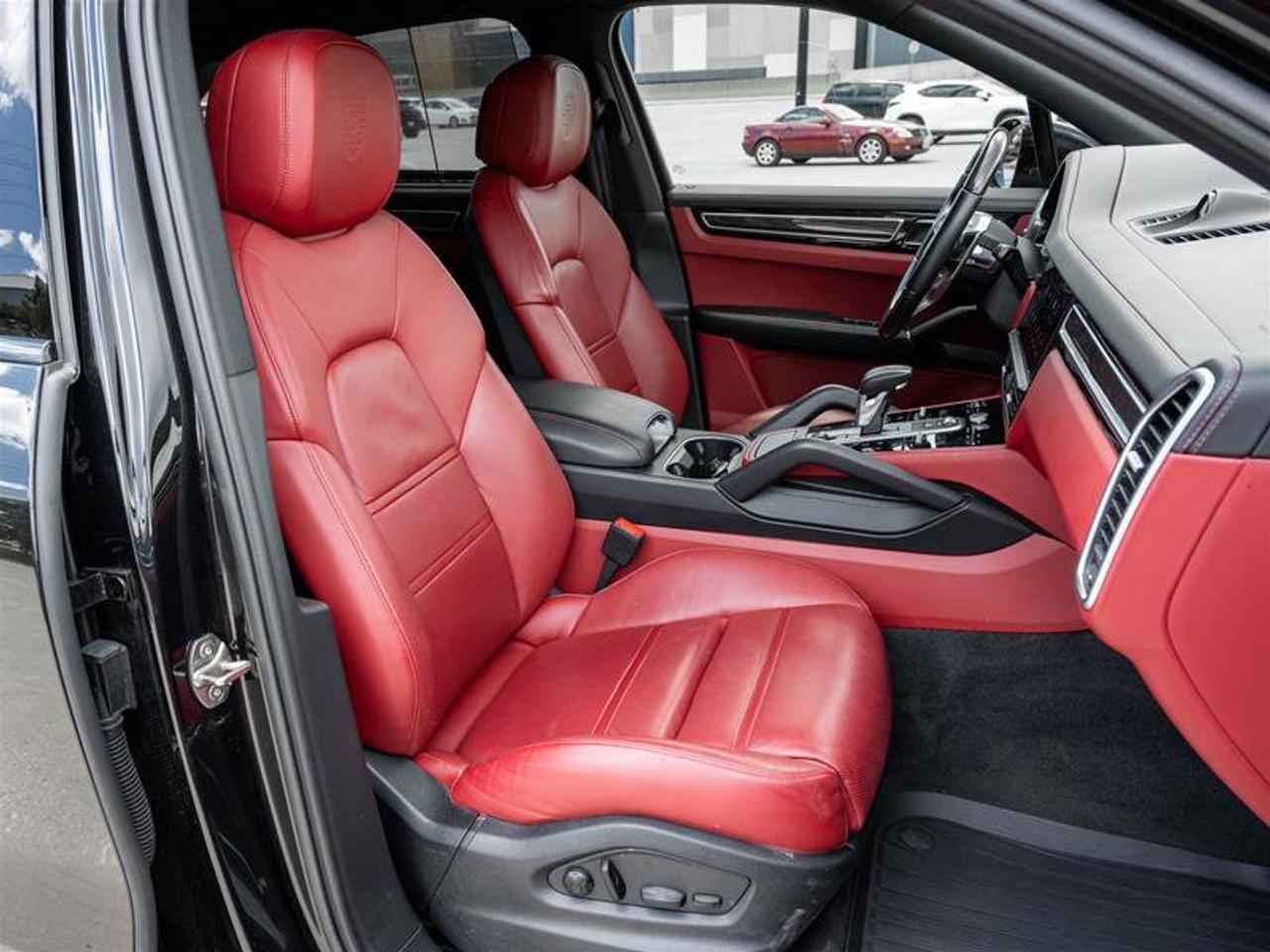 2023 Porsche Cayenne Base Photo