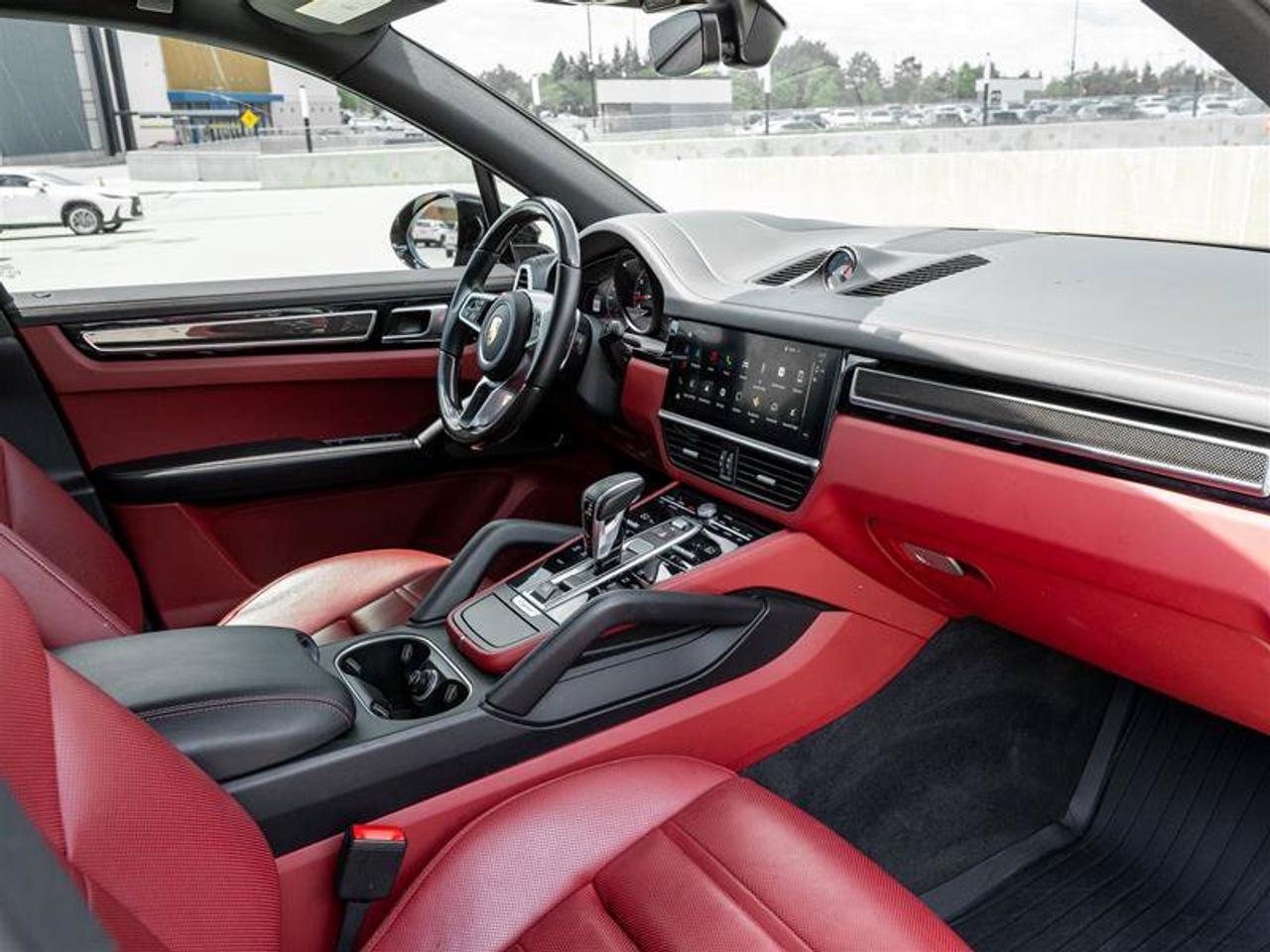 2023 Porsche Cayenne Base Photo