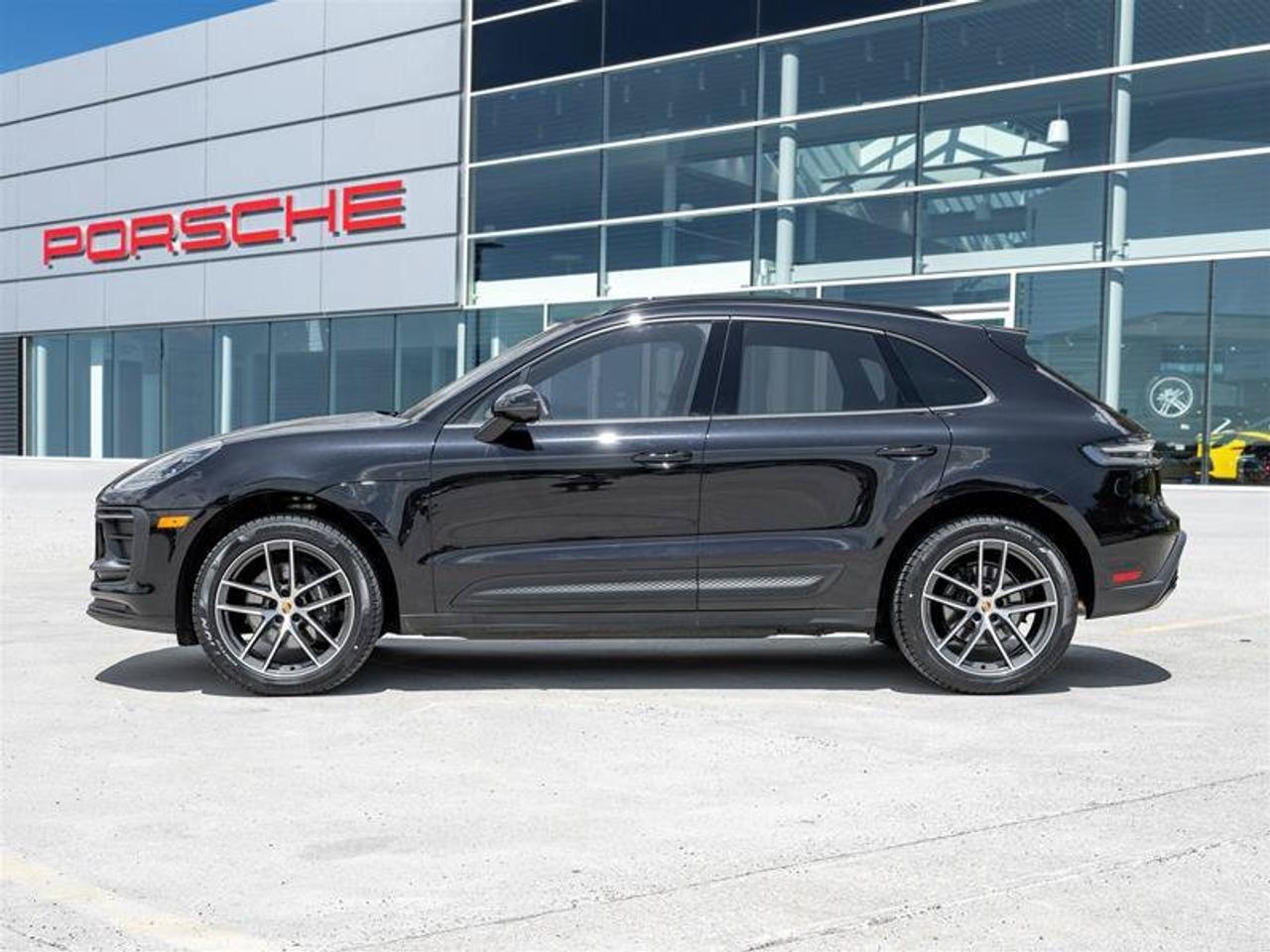 2026 Porsche Macan Base Photo