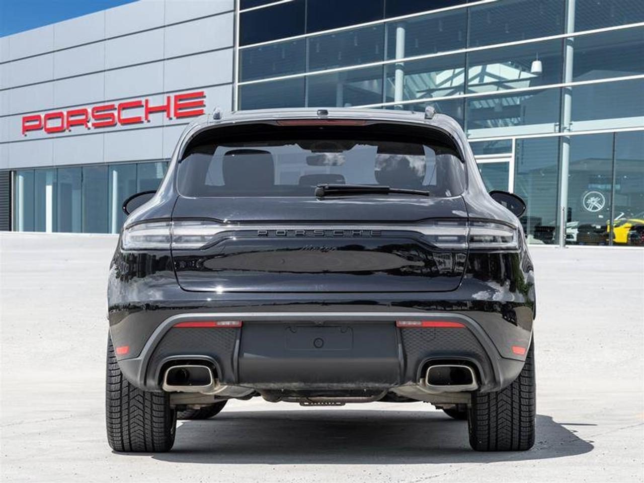 2026 Porsche Macan Base Photo