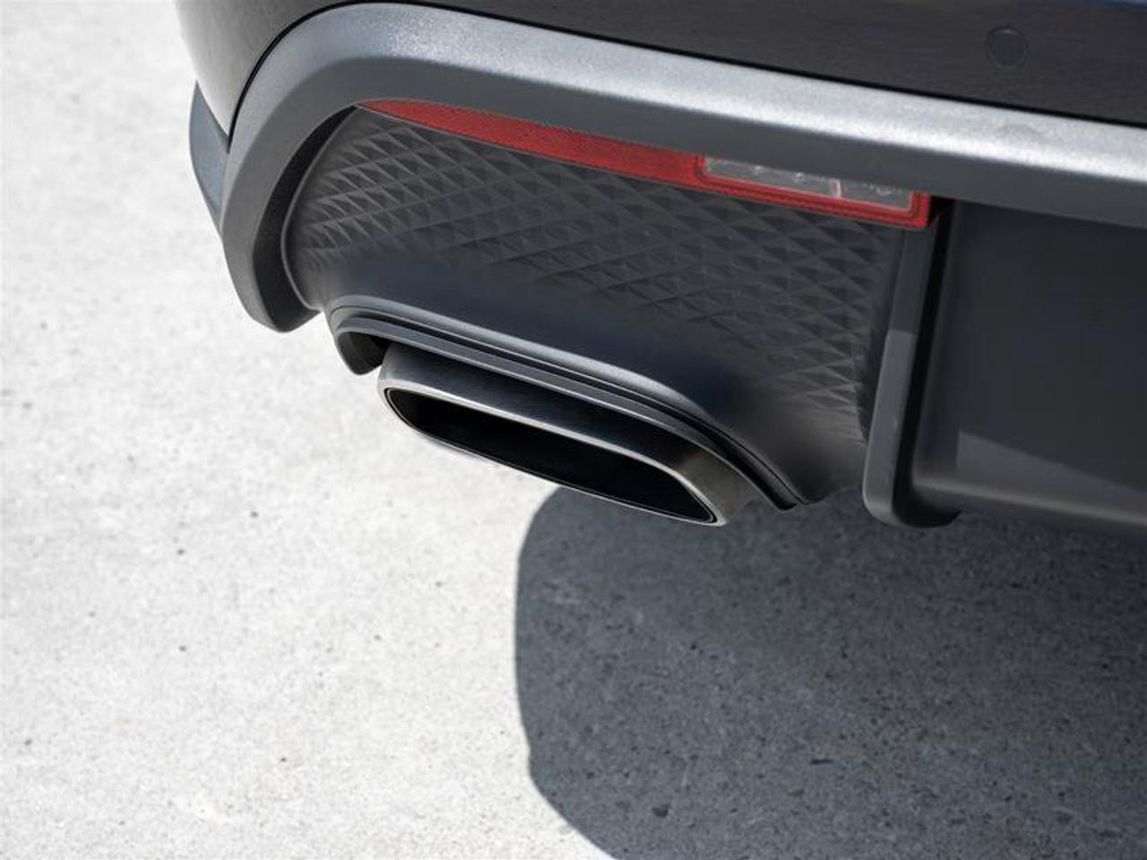 2026 Porsche Macan Base Photo