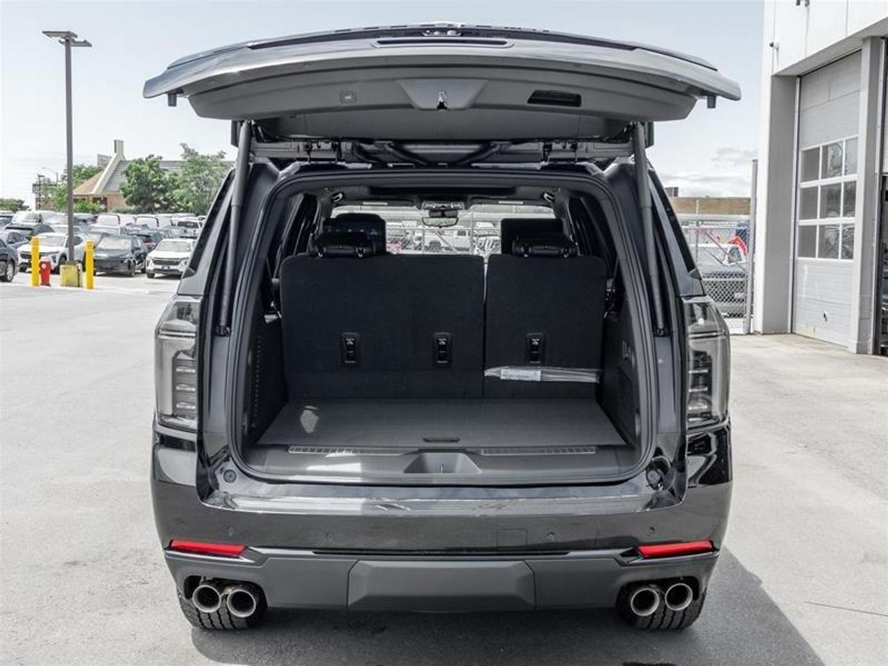 2026 Chevrolet Suburban Z71 4dr 4x4 Photo