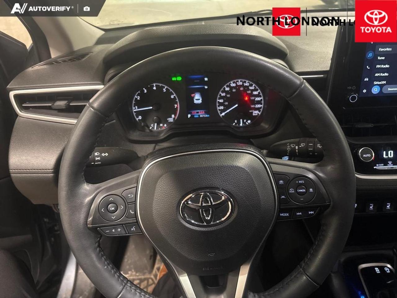 2024 Toyota Corolla Cross LE 4dr All-Wheel Drive Photo