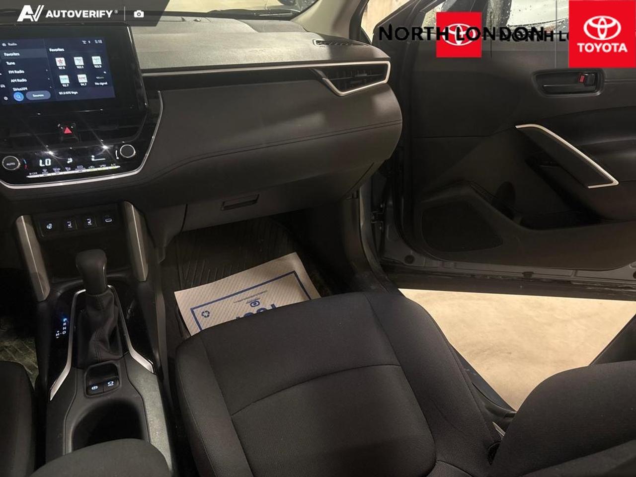 2024 Toyota Corolla Cross LE 4dr All-Wheel Drive Photo