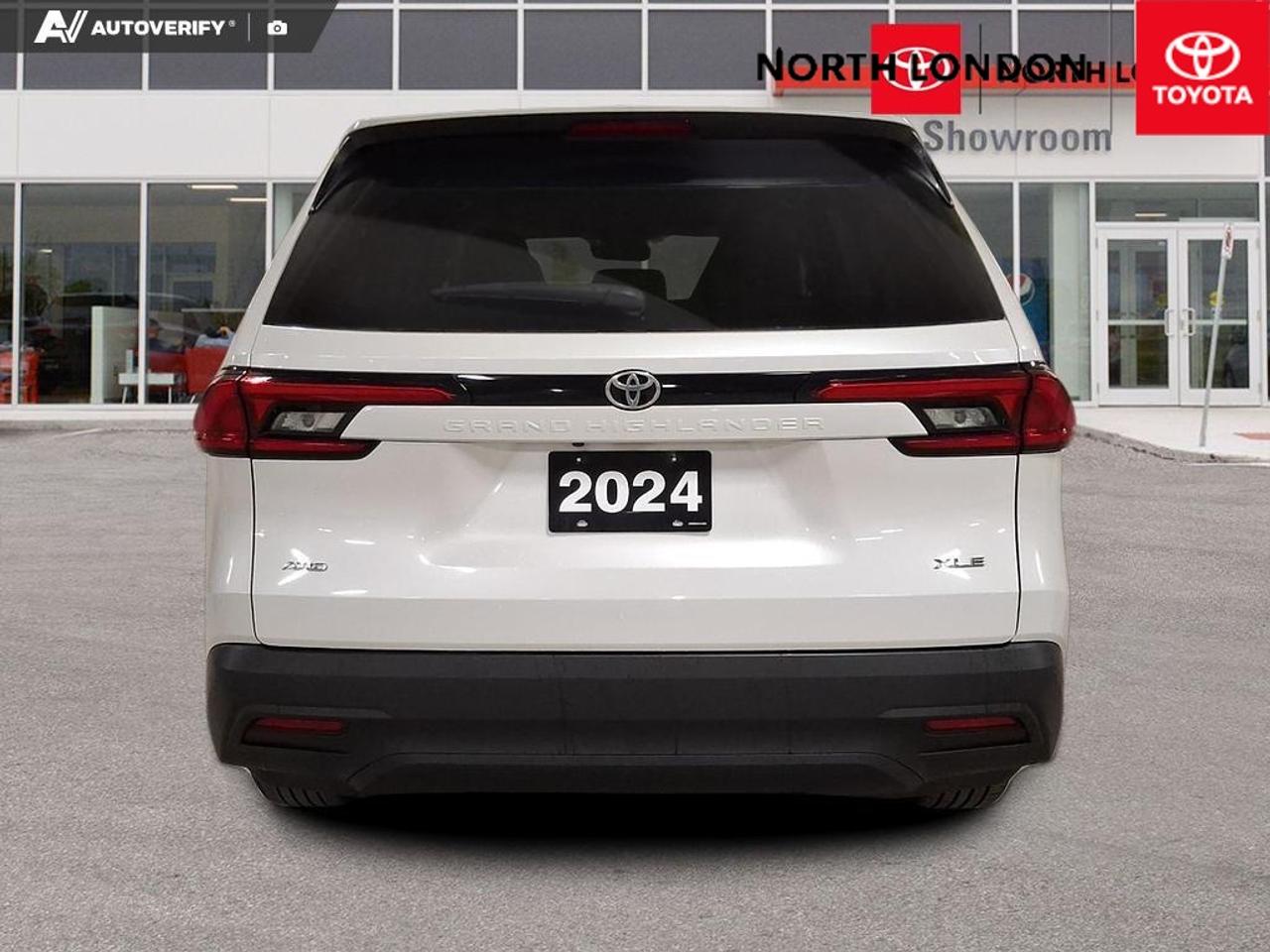 2024 Toyota Grand Highlander XLE 4dr All-Wheel Drive Photo