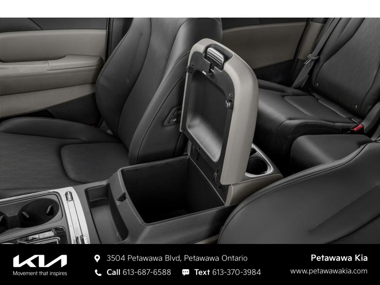 2026 Kia Carnival Hybrid EX Passenger Van Photo