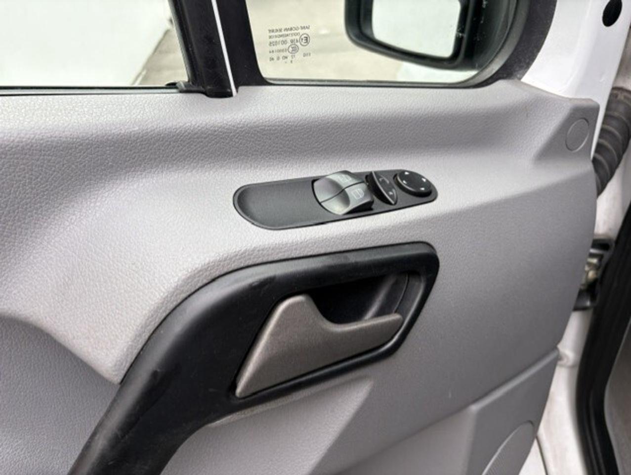 2014 Mercedes-Benz Sprinter 3500 V6 170 EXT DUALLY-1 OWNER-SHELVES-DIVIDER-CAM Photo