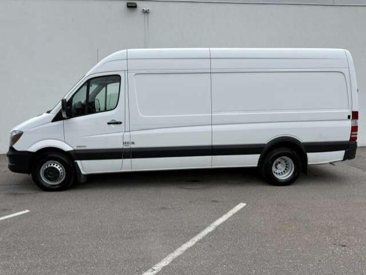 2014 Mercedes-Benz Sprinter 3500 V6 170 EXT DUALLY-1 OWNER-SHELVES-DIVIDER-CAM Photo