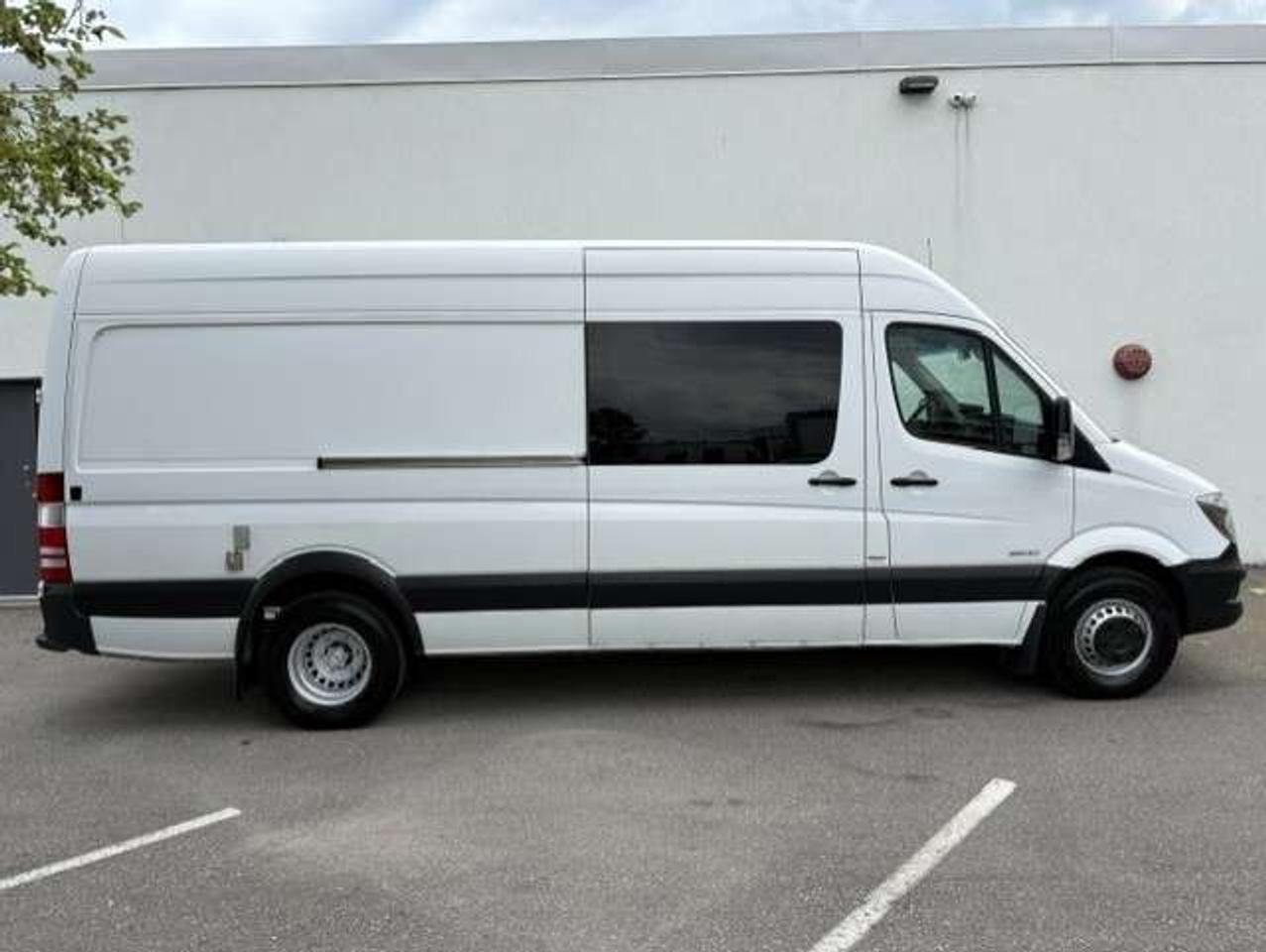 2014 Mercedes-Benz Sprinter 3500 V6 170 EXT DUALLY-1 OWNER-SHELVES-DIVIDER-CAM Photo