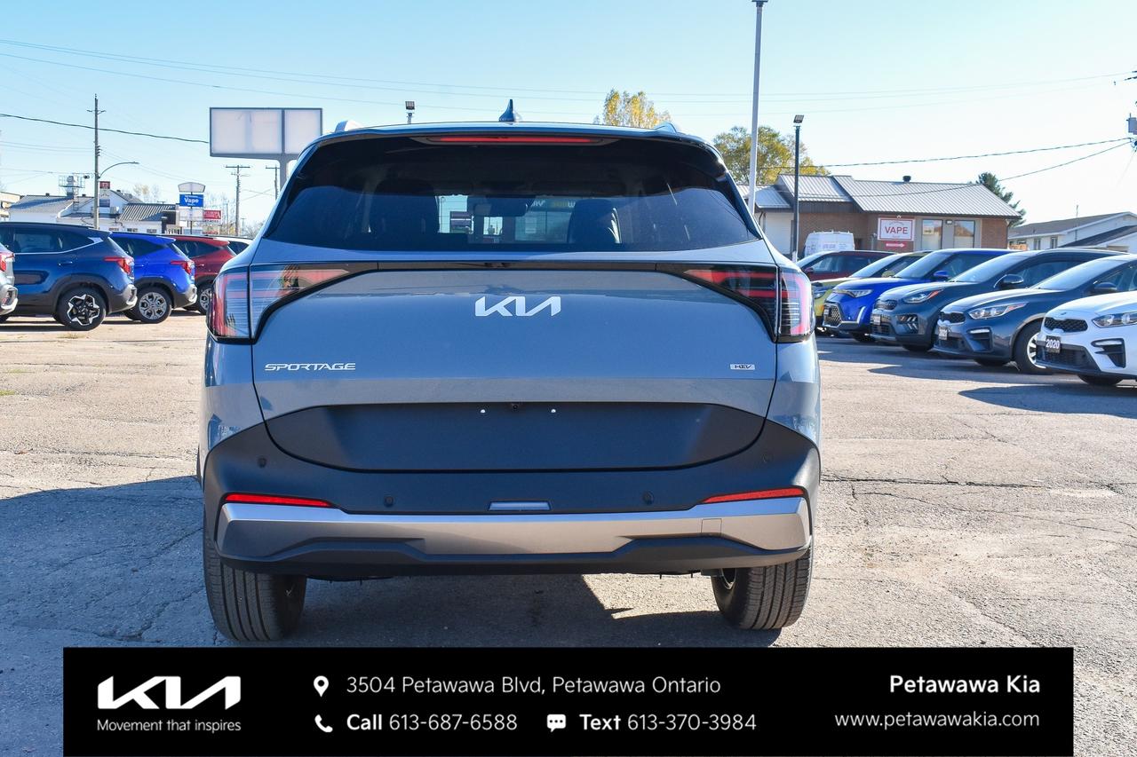 2026 Kia Sportage EX 4dr All-wheel Drive Photo4