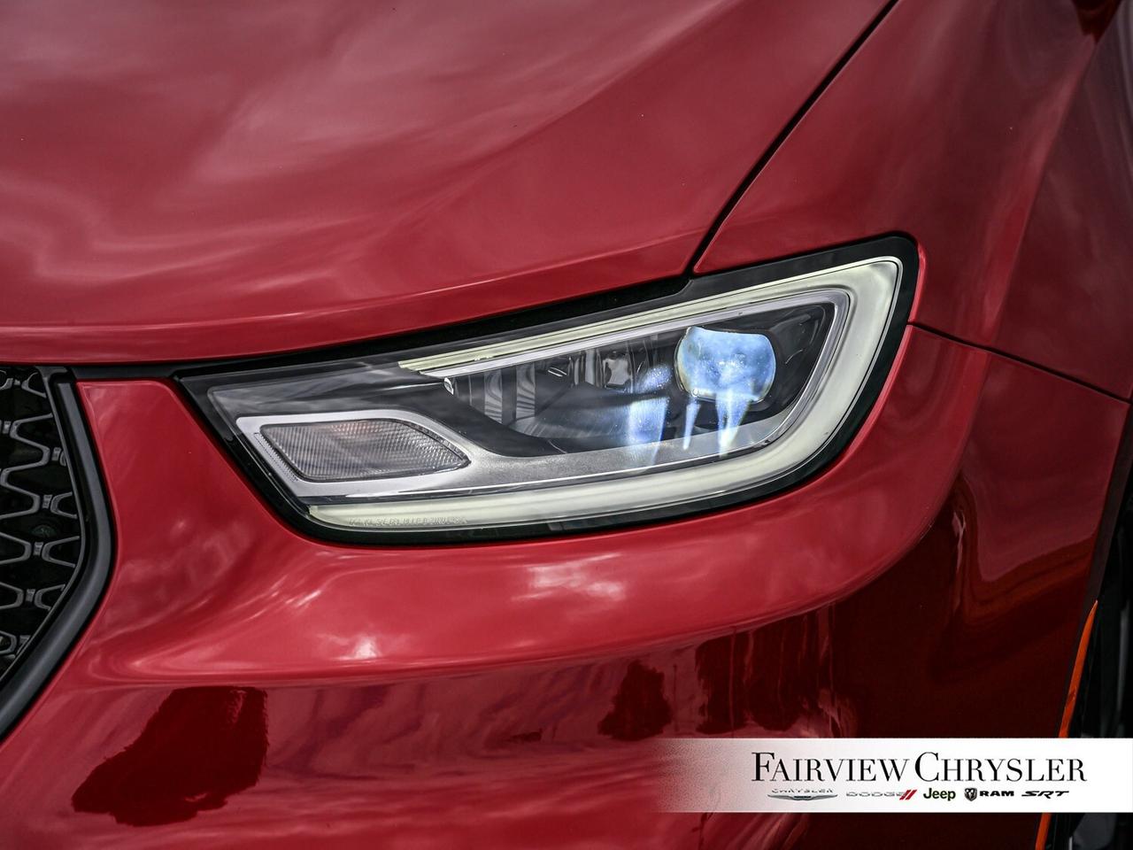 2024 Chrysler Pacifica Limited S APPEARANCE   PANO ROOF   LEATHER   NAV Photo
