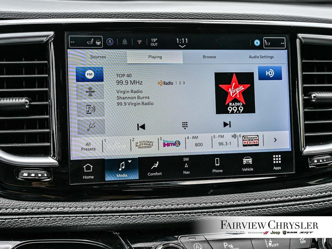 2024 Chrysler Pacifica Limited S APPEARANCE   PANO ROOF   LEATHER   NAV Photo