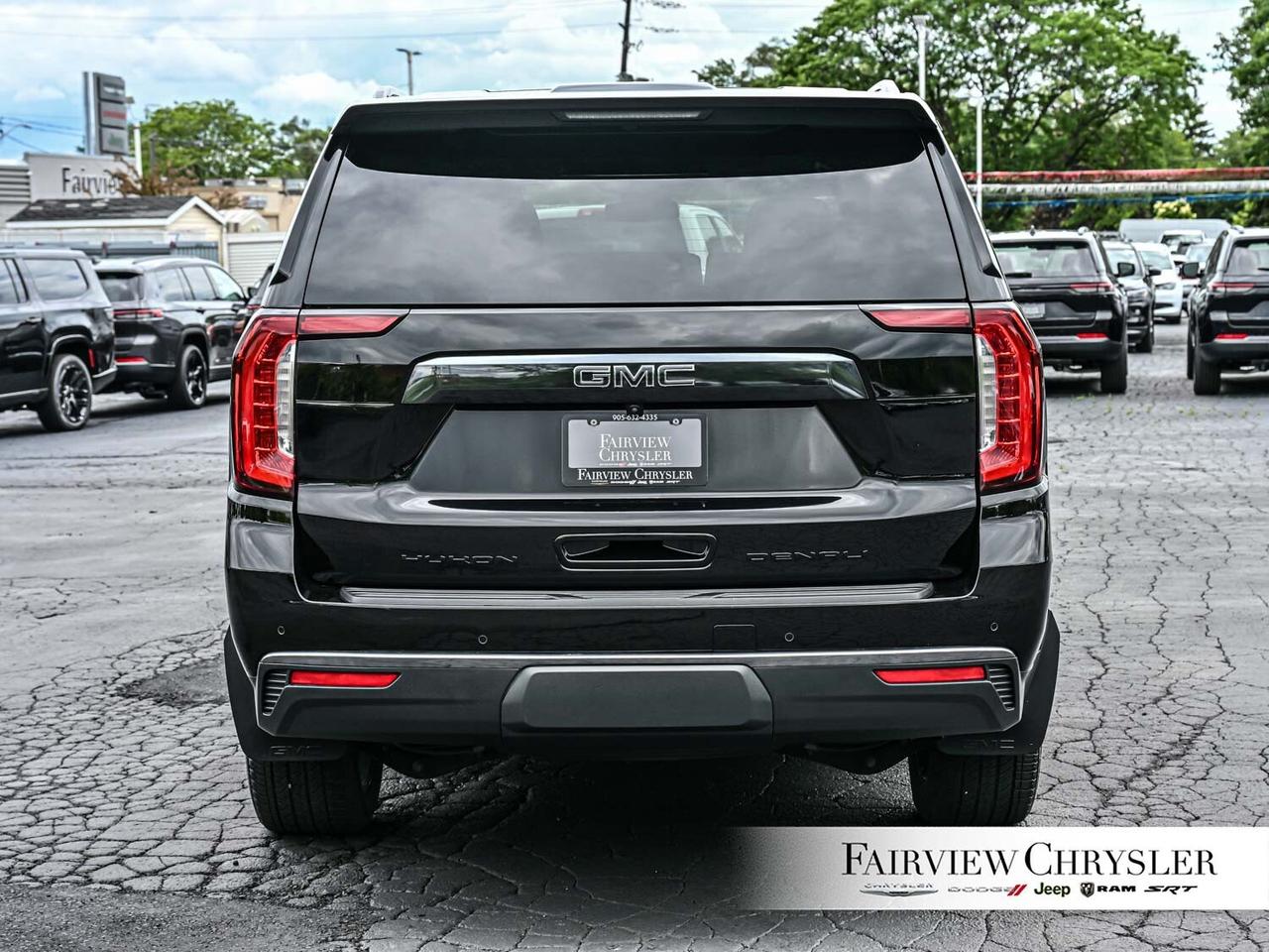 2024 GMC Yukon Denali PANO ROOF   DIESEL   CARPLAY   SURROUND CAM Photo4