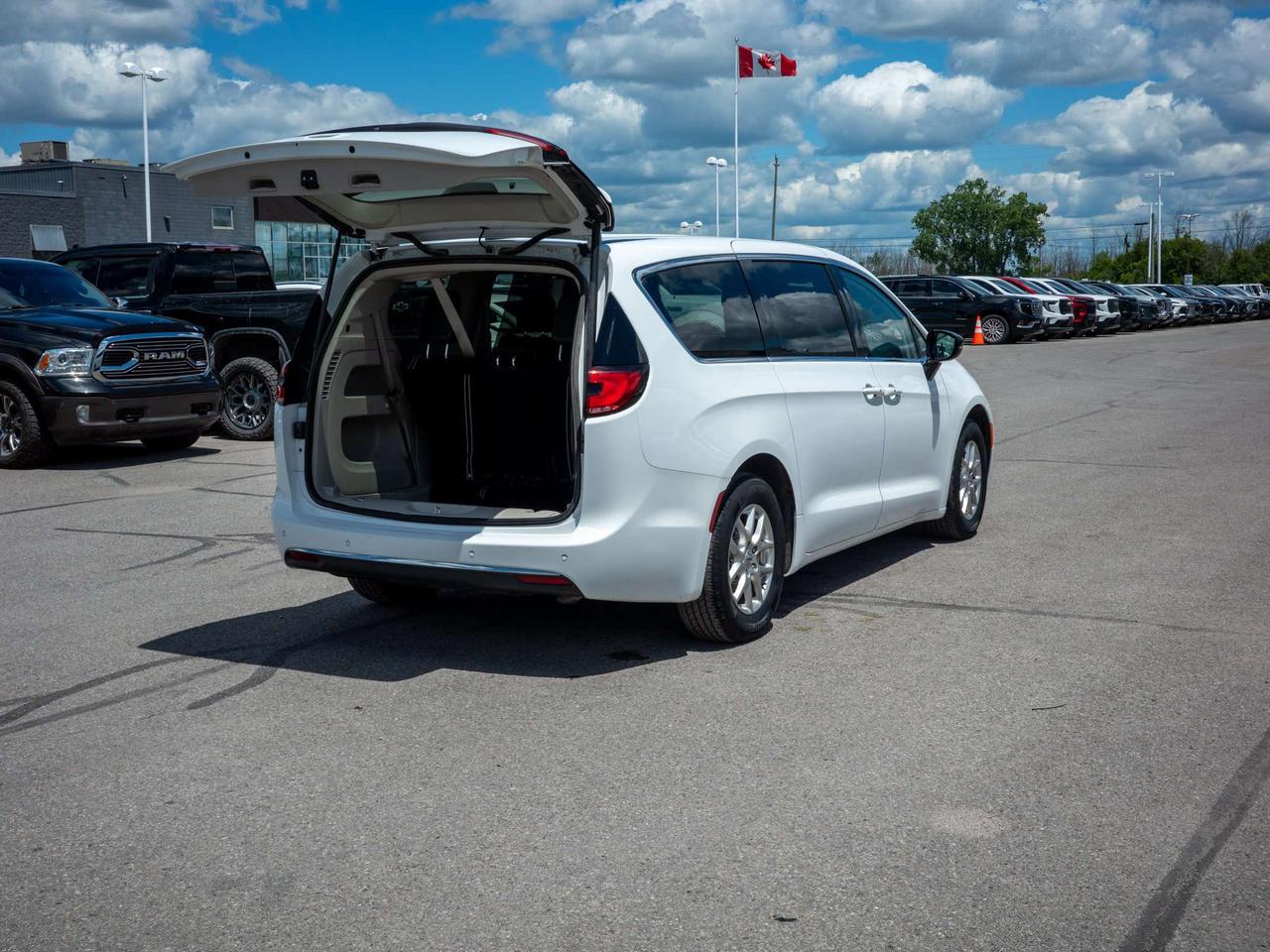 2024 Chrysler Pacifica Touring-L - Rain Sensing Wipers   Back-Up Camera Photo