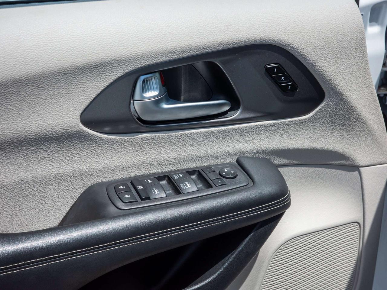 2024 Chrysler Pacifica Touring-L - Rain Sensing Wipers   Back-Up Camera Photo