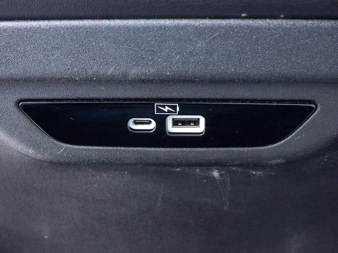 2024 Chrysler Pacifica Touring-L - Rain Sensing Wipers   Back-Up Camera Photo
