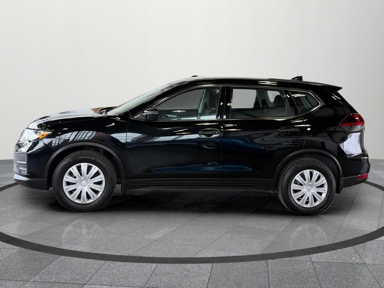 2018 Nissan Rogue SV 4dr Front-wheel Drive Photo
