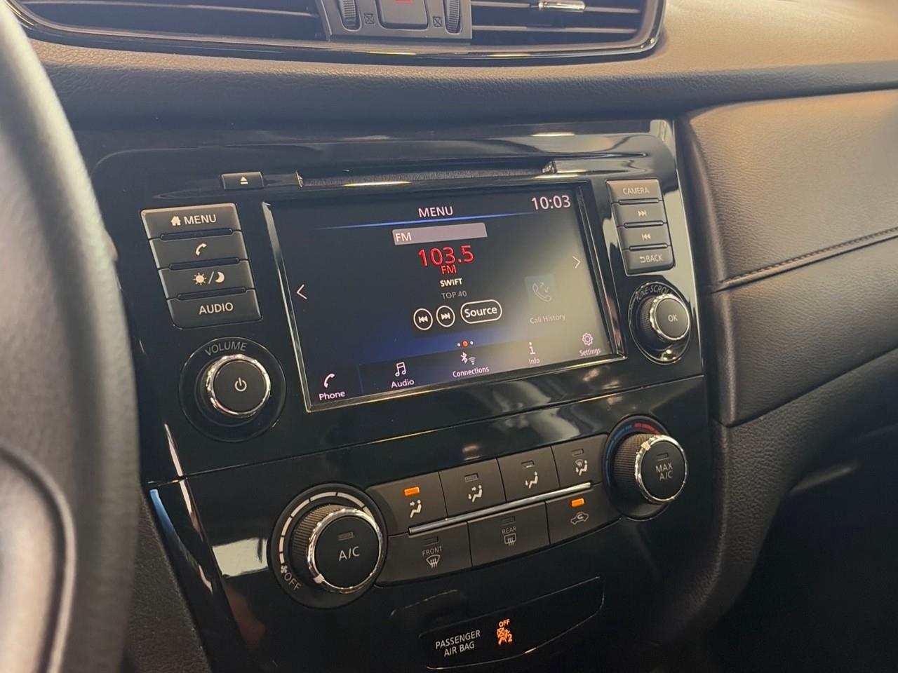 2018 Nissan Rogue SV 4dr Front-wheel Drive Photo