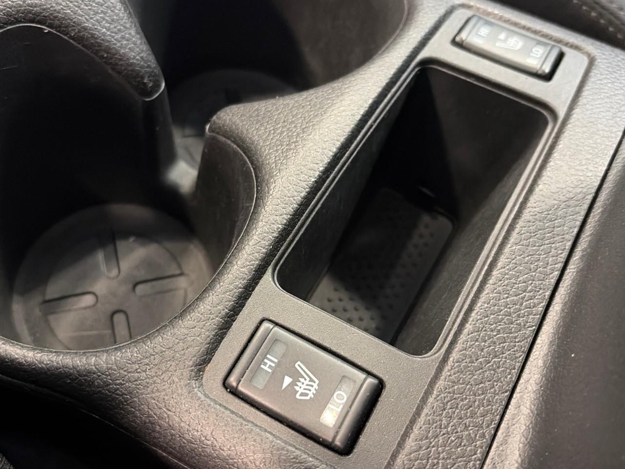 2018 Nissan Rogue SV 4dr Front-wheel Drive Photo