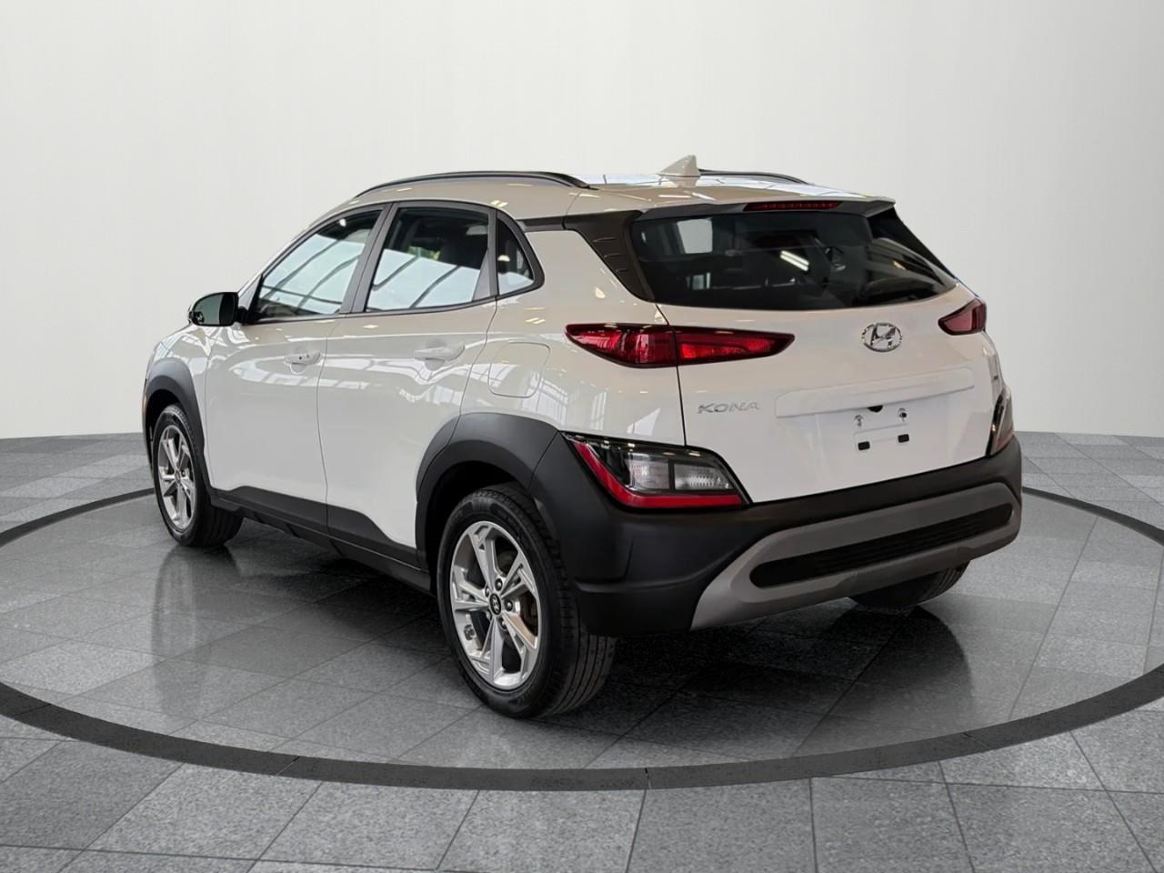 2023 Hyundai KONA 2.0L Preferred Sun & Leather Package 4dr All-Wheel Drive Photo