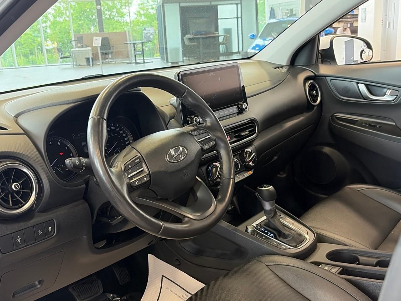 2023 Hyundai KONA 2.0L Preferred Sun & Leather Package 4dr All-Wheel Drive Photo