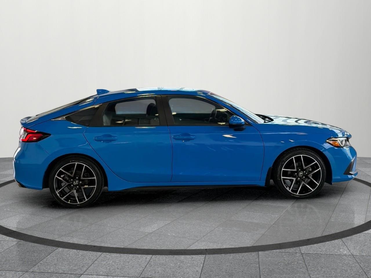2022 Honda Civic Sport Touring 4dr Hatchback Photo