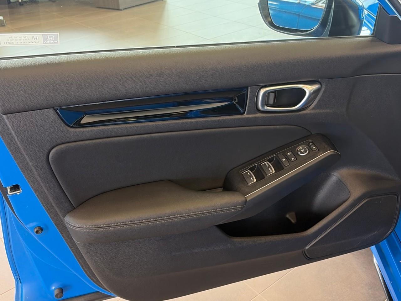 2022 Honda Civic Sport Touring 4dr Hatchback Photo