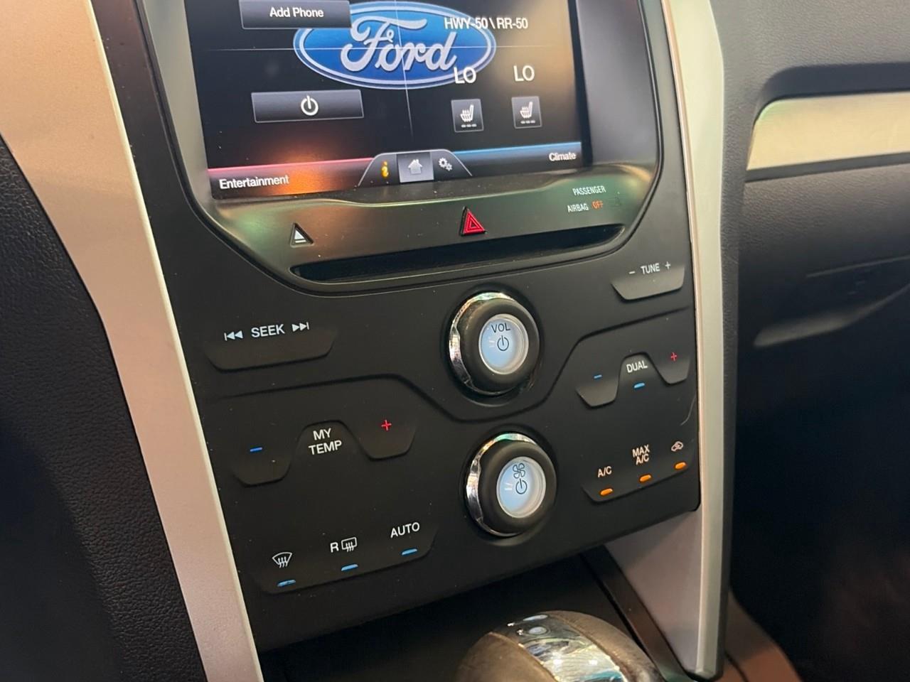 2015 Ford Explorer XLT 4dr Front-Wheel Drive Photo