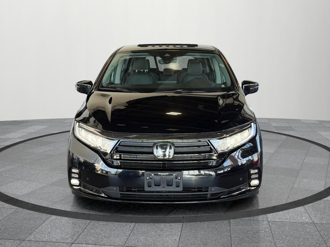 2022 Honda Odyssey Touring Passenger Van Photo