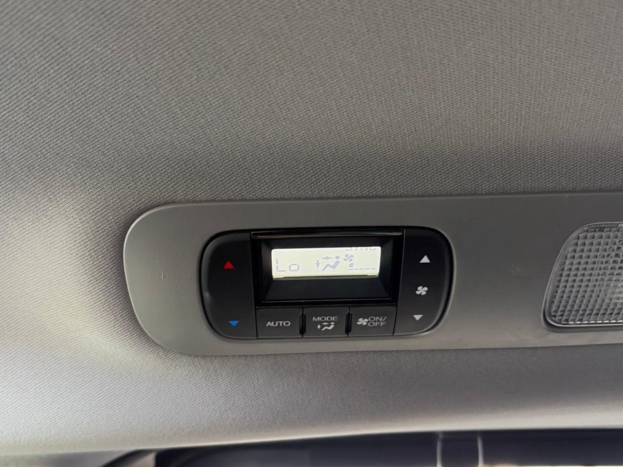 2022 Honda Odyssey Touring Passenger Van Photo