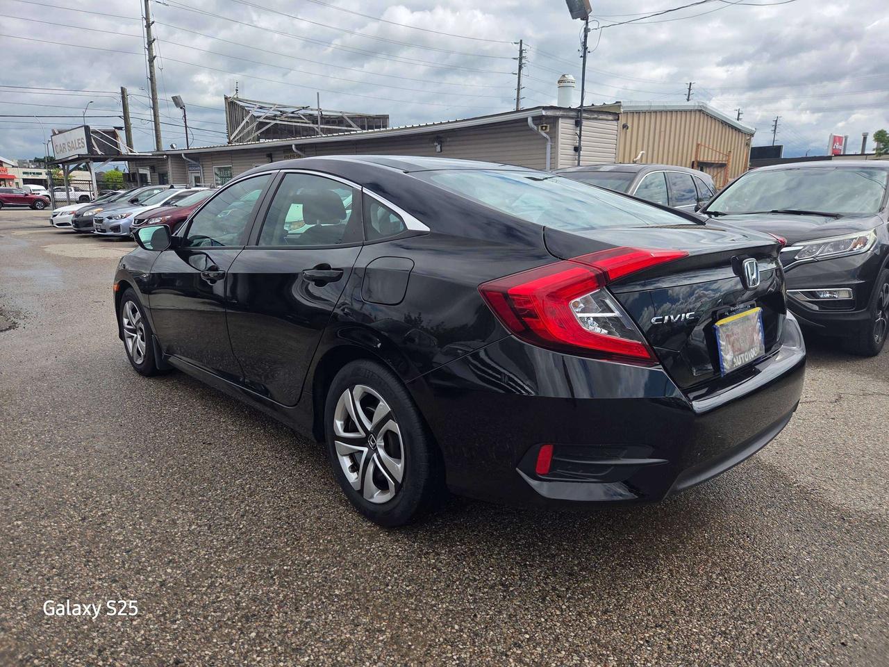 2018 Honda Civic LX Photo