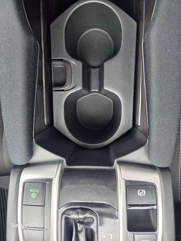 2018 Honda Civic LX Photo