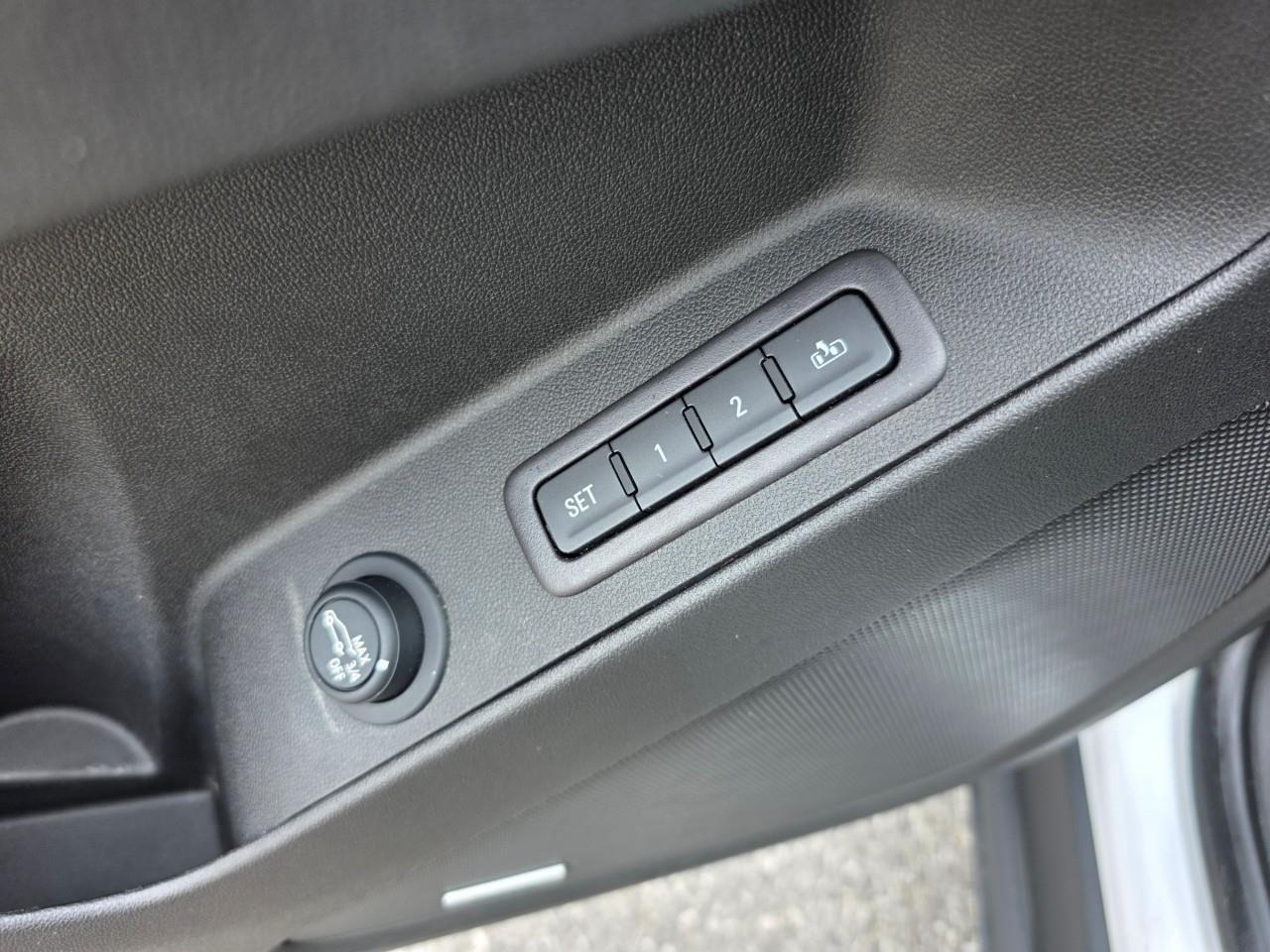 2021 Chevrolet Equinox Premier All-Wheel Drive Photo