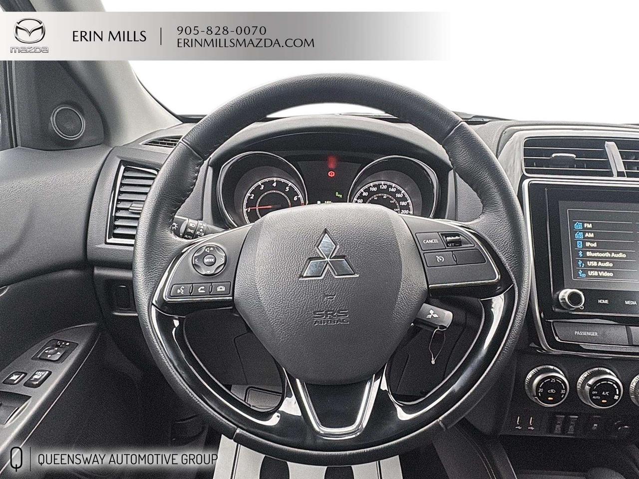 2024 Mitsubishi RVR SE LOW KMS // HEATED SEATS Photo