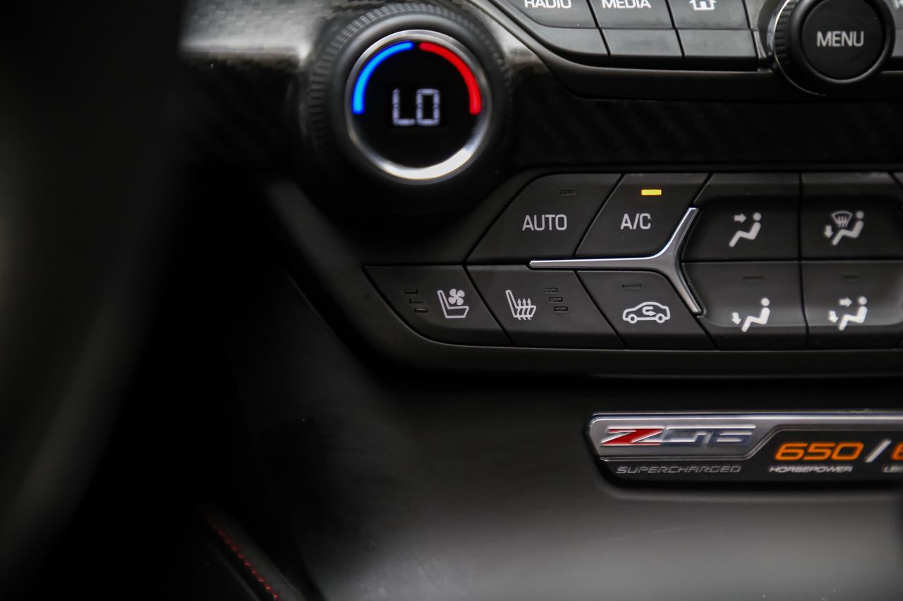 2017 Chevrolet Corvette Z06 3LZ Z07 PKG COUPE MANUAL 650HP LOADED NOACCDNT Photo