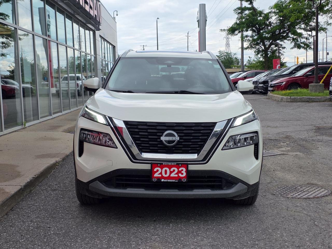2023 Nissan Rogue SV Photo4