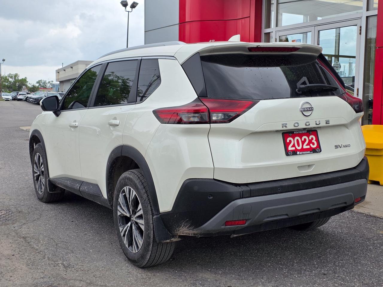 2023 Nissan Rogue SV Photo3
