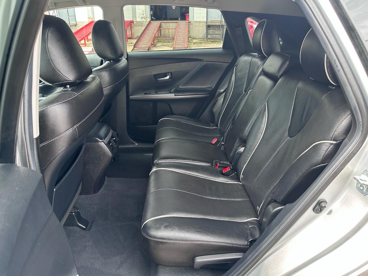 2016 Toyota Venza LE ~ LEATHER ~ REMOTE STARTER ~ CERTIFIED Photo