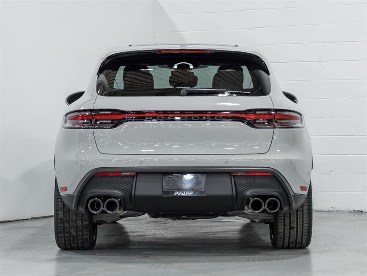 2026 Porsche Macan  Photo