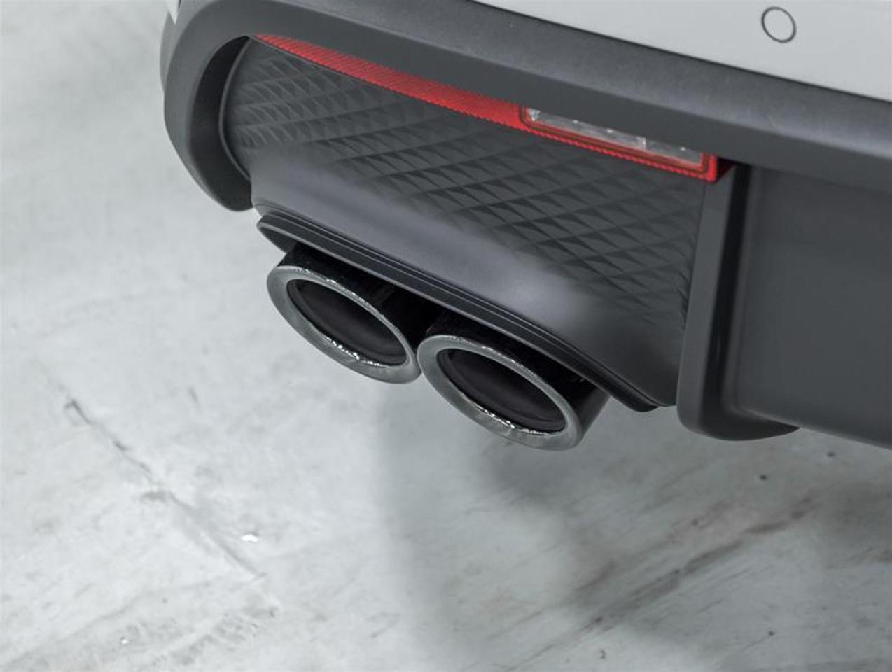 2026 Porsche Macan  Photo