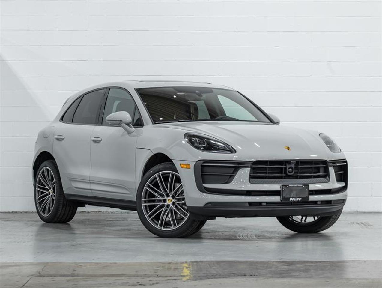 2026 Porsche Macan  Photo