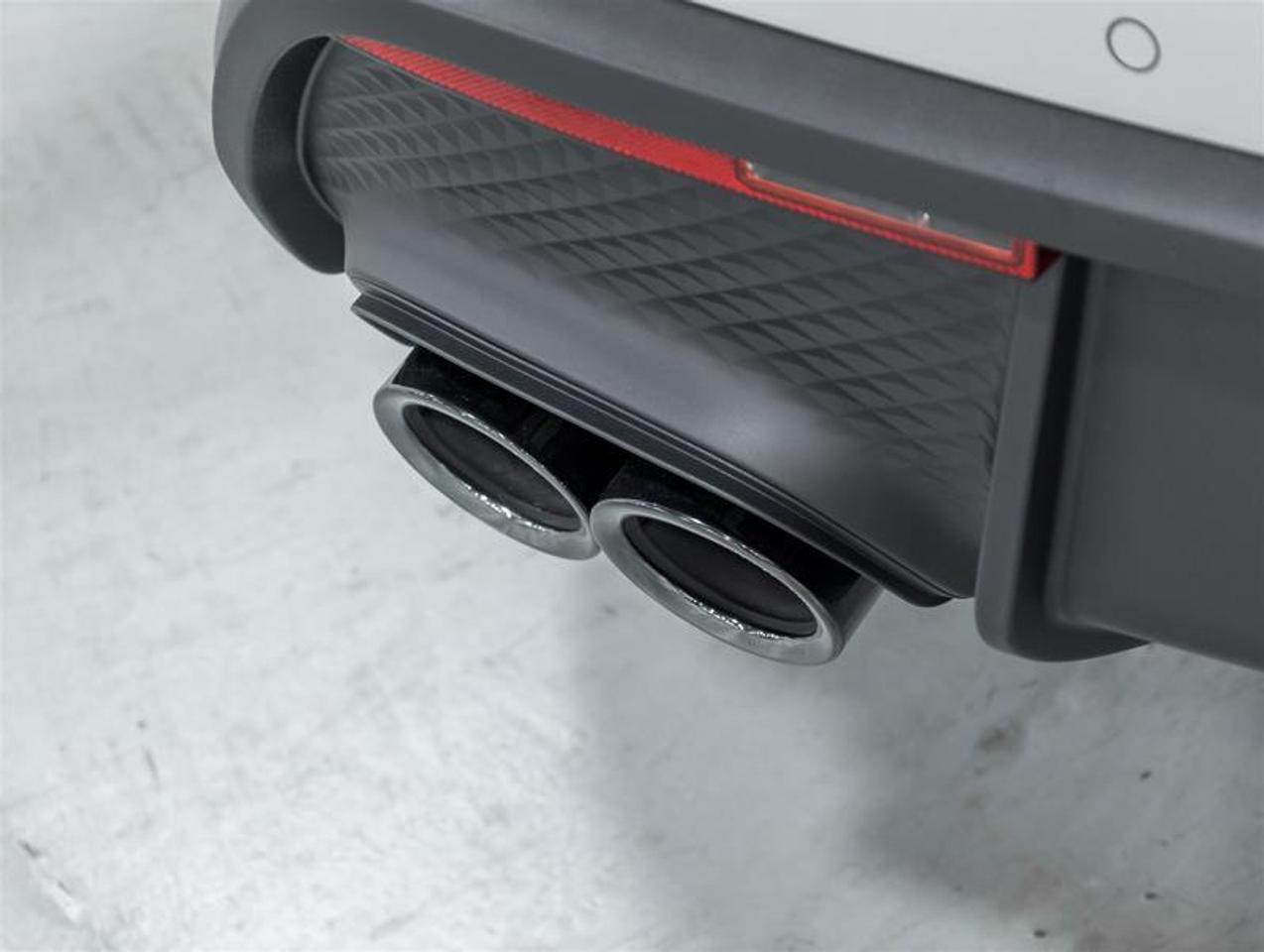 2026 Porsche Macan  Photo