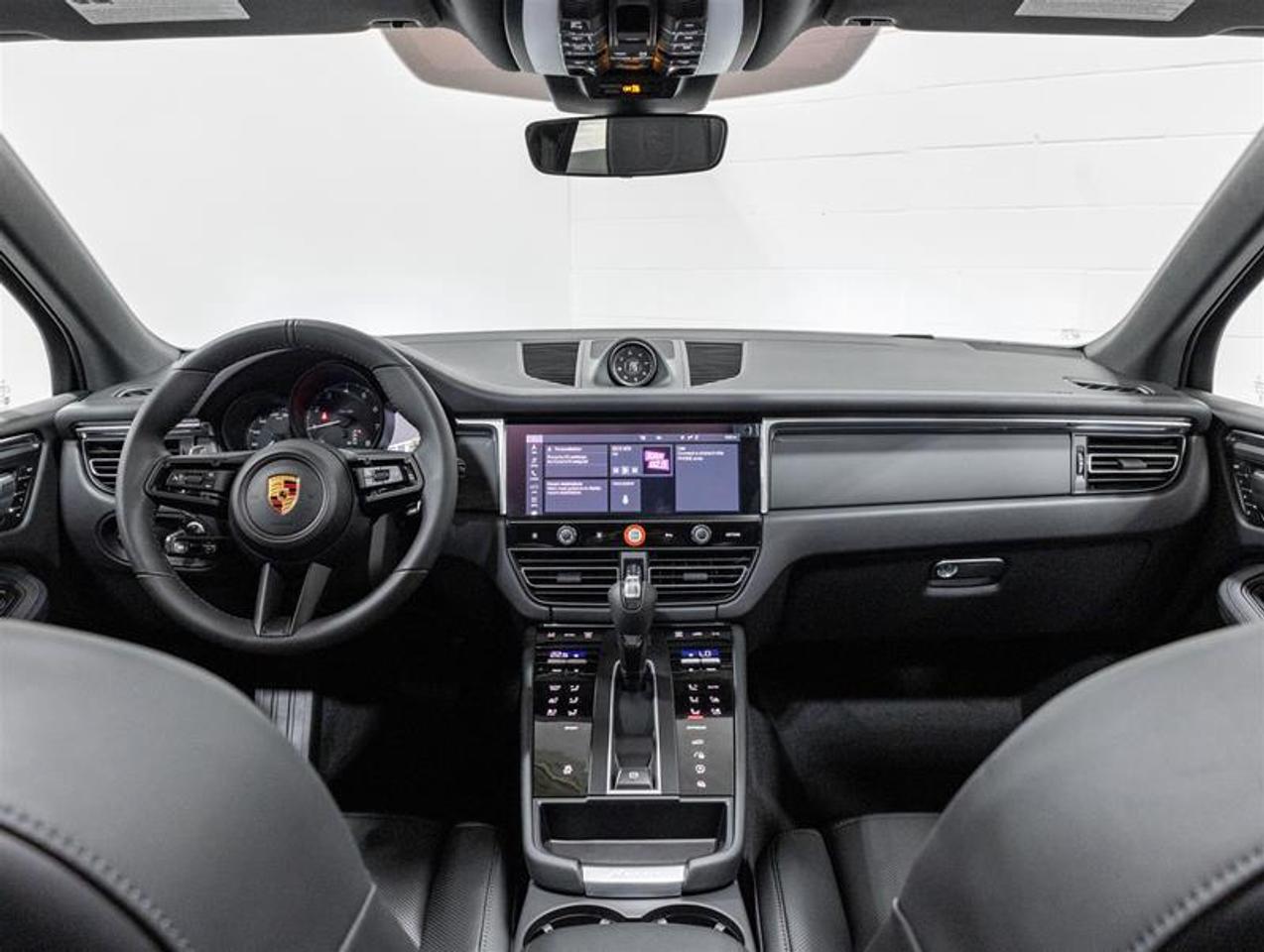 2026 Porsche Macan  Photo