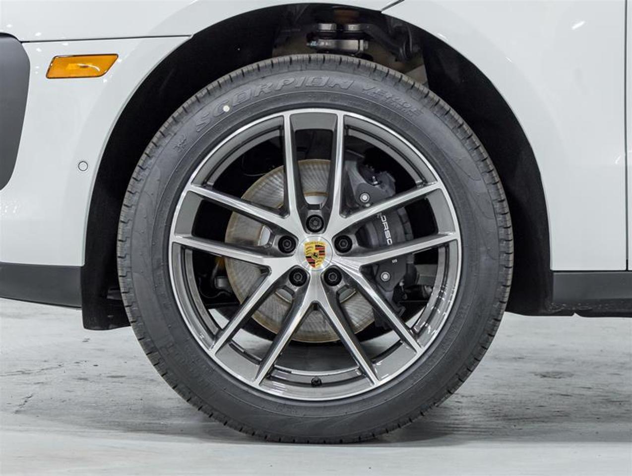 2026 Porsche Macan  Photo
