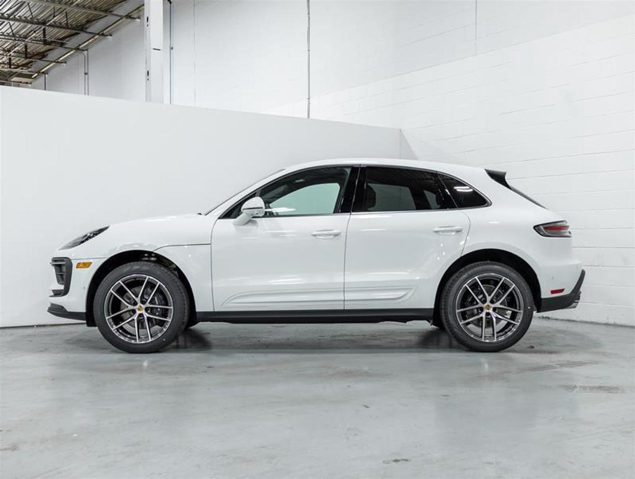 2026 Porsche Macan  Photo