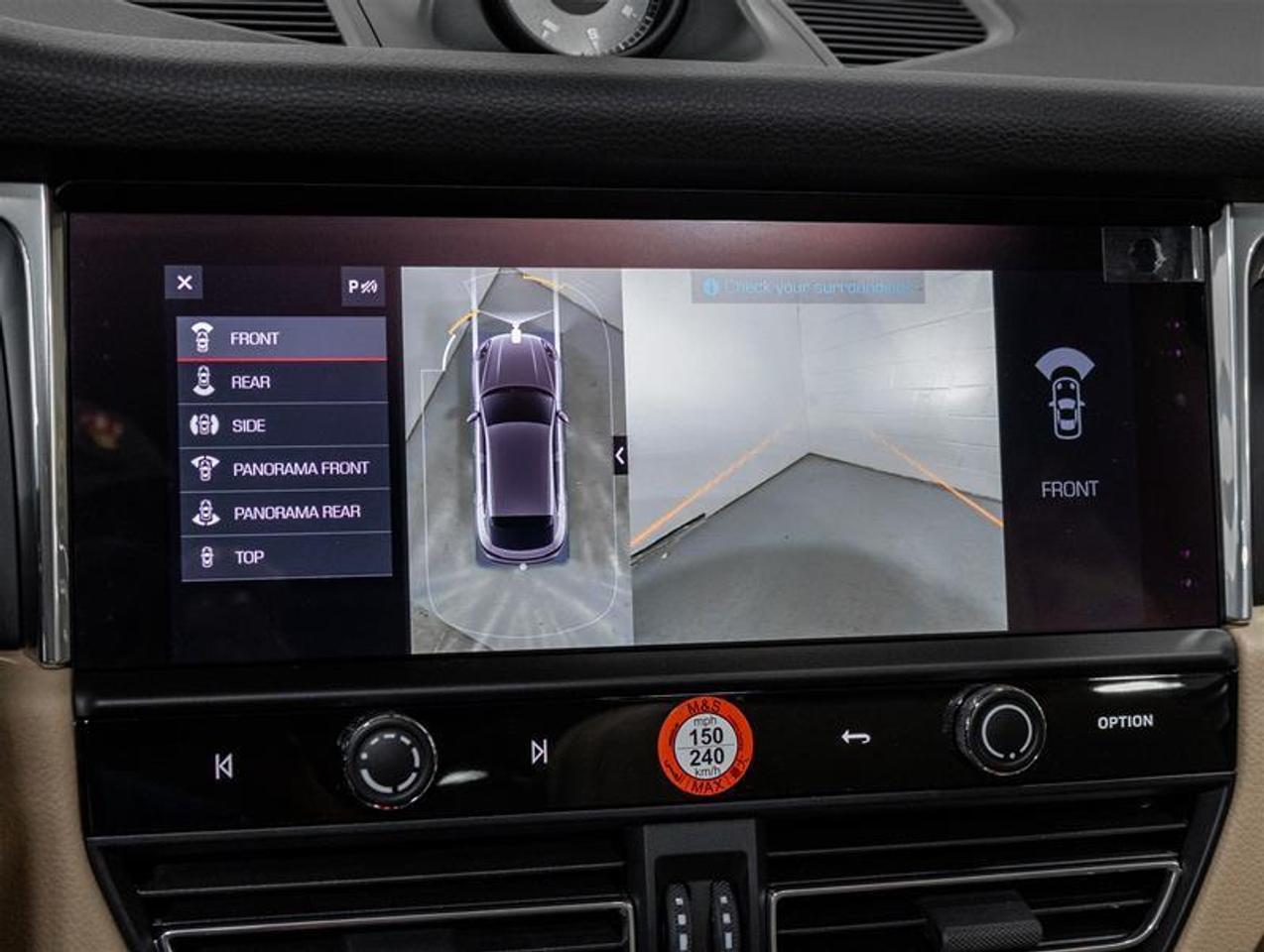 2026 Porsche Macan  Photo