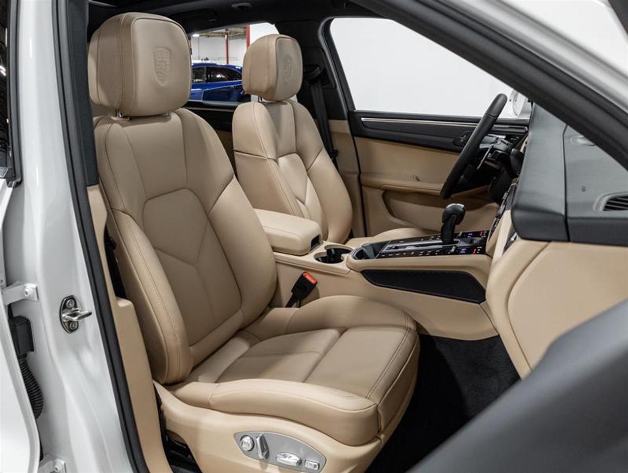 2026 Porsche Macan  Photo