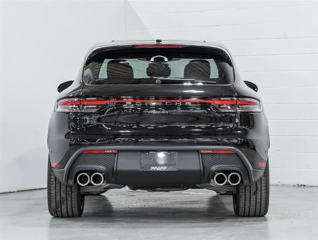 2026 Porsche Macan  Photo